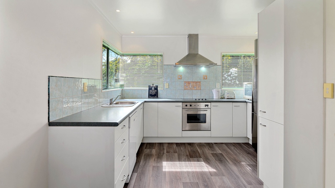 Photo of Kitchen in Kawaha Point