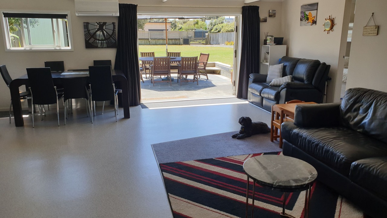 Photo of Livingroom in Waitarere Beach