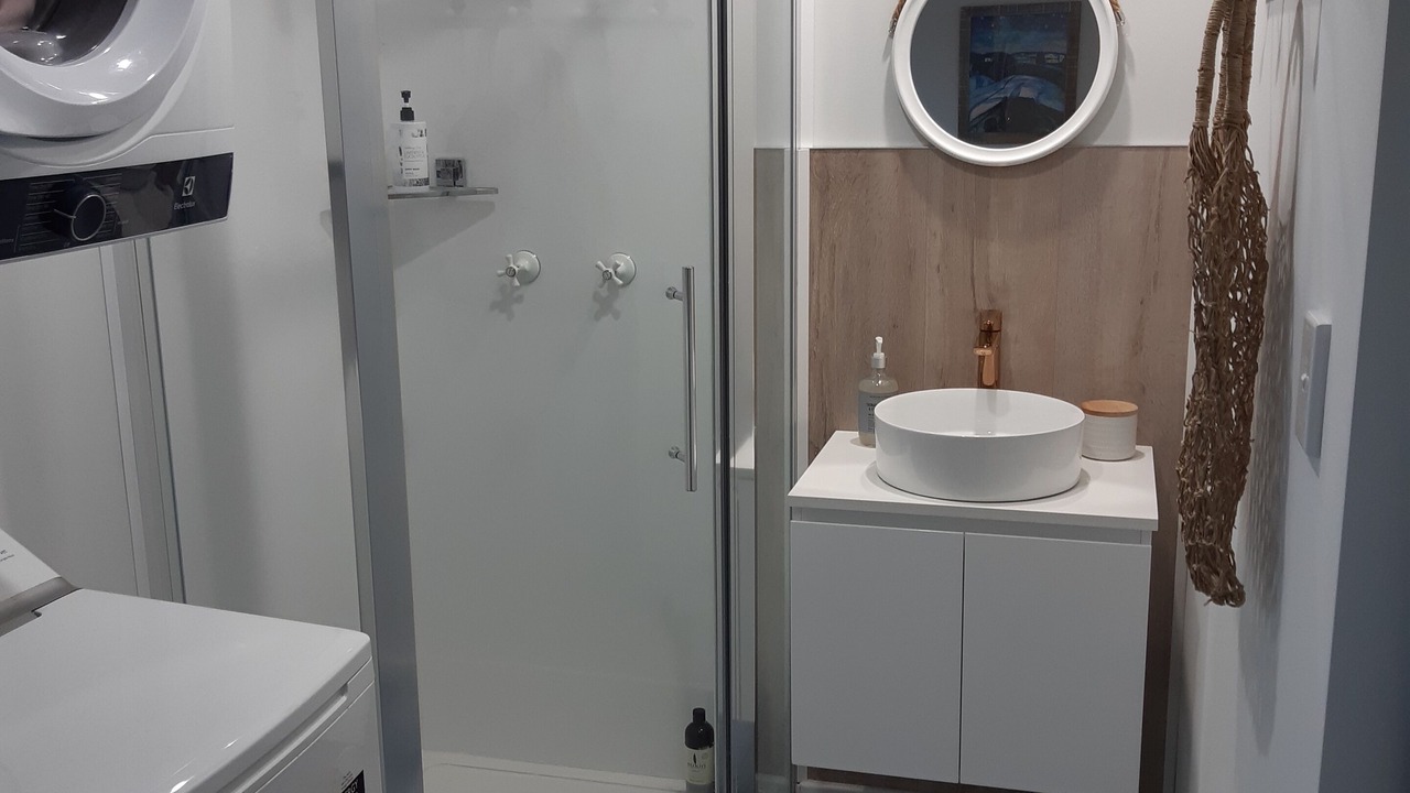 Photo of Bathroom in Low Head