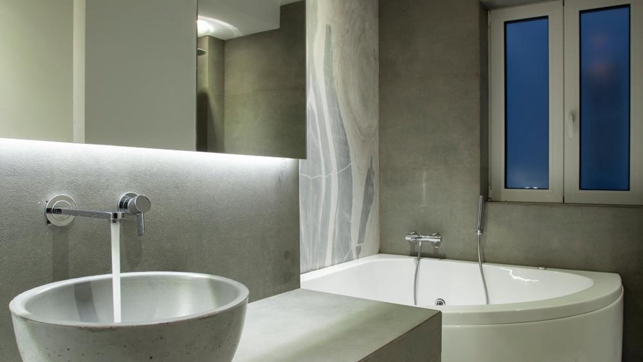 Photo of Bathroom in Omonia