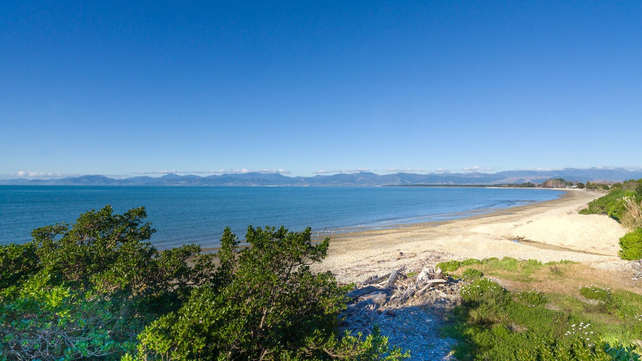 Photo of Others in Ruby Bay