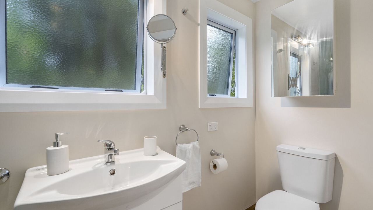 Photo of Bathroom in Waipapa