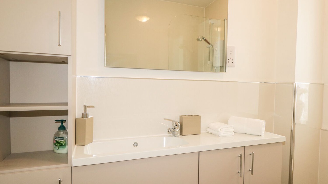 Photo of Bathroom in Foyers