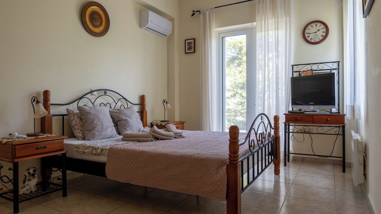 Photo of Bedroom in Oropos