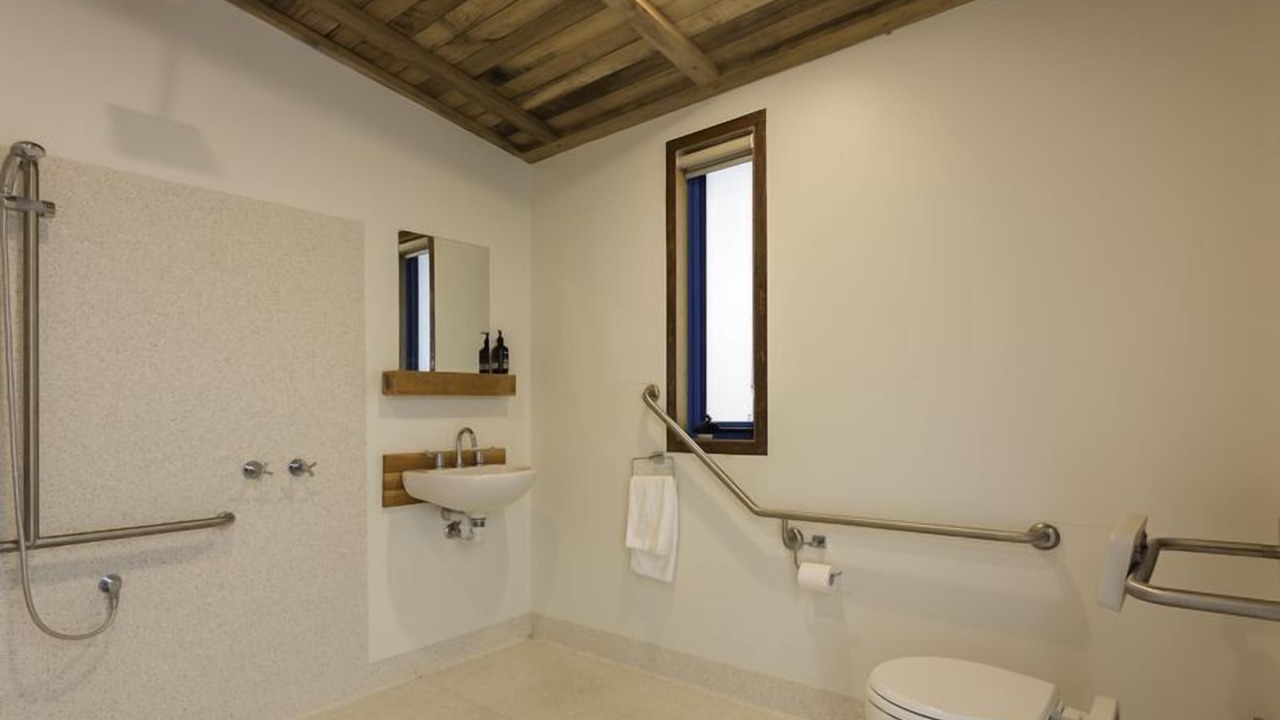 Photo of Bathroom in Coles Bay