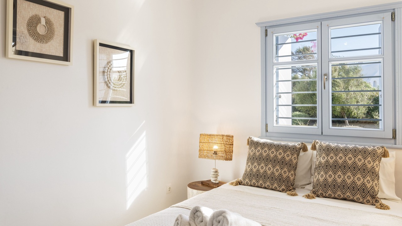 Photo of Bedroom in Platis Gialos