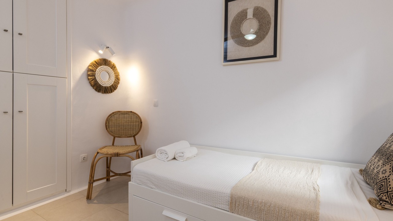 Photo of Bedroom in Platis Gialos