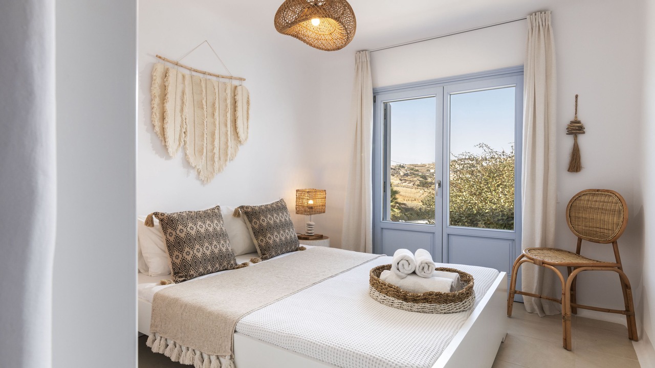 Photo of Bedroom in Platis Gialos