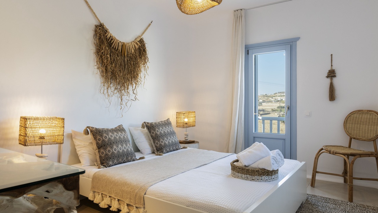 Photo of Bedroom in Platis Gialos