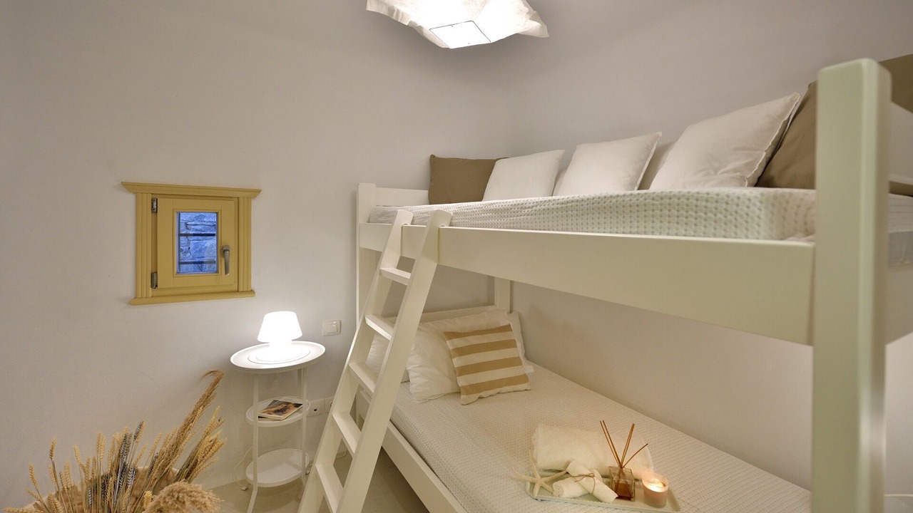 Photo of Bedroom in Platis Gialos