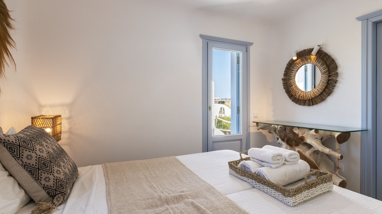 Photo of Bedroom in Platis Gialos