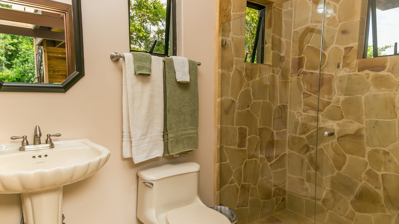Photo of Bathroom in Dominicalito