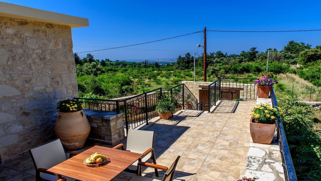 Photo of Patio Balcony in Margarites