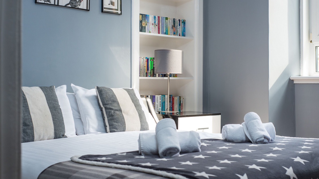 Photo of Bedroom in Tollcross