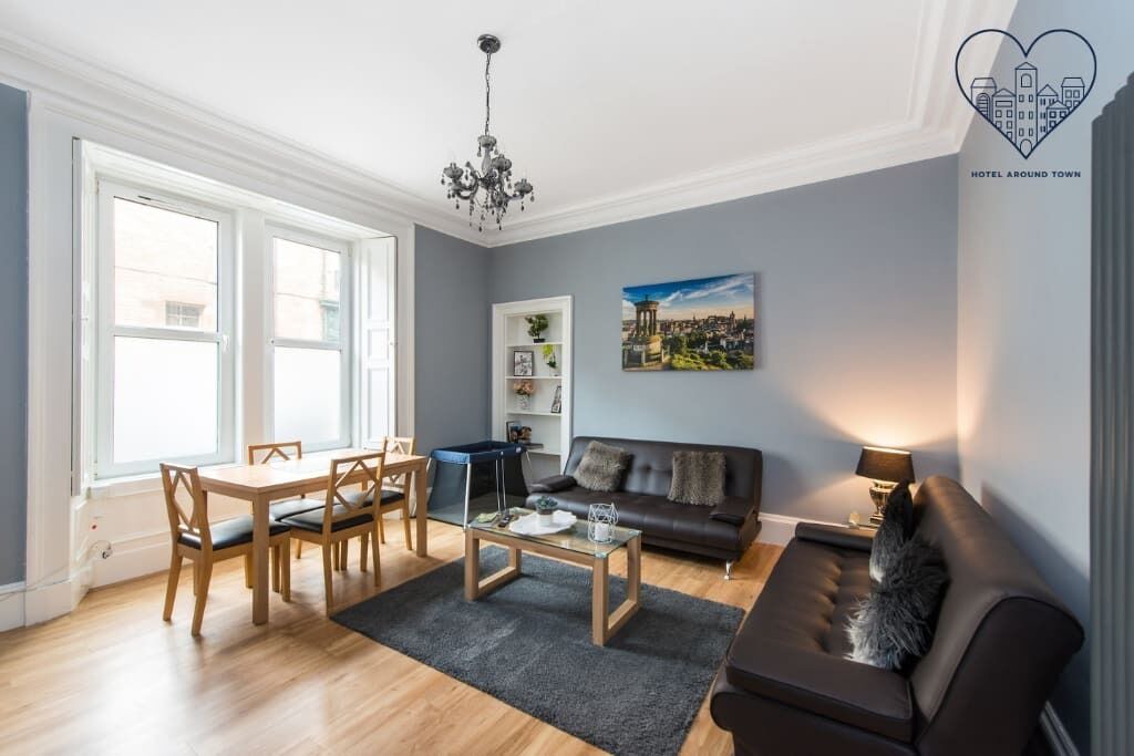 Photo of Livingroom in Tollcross