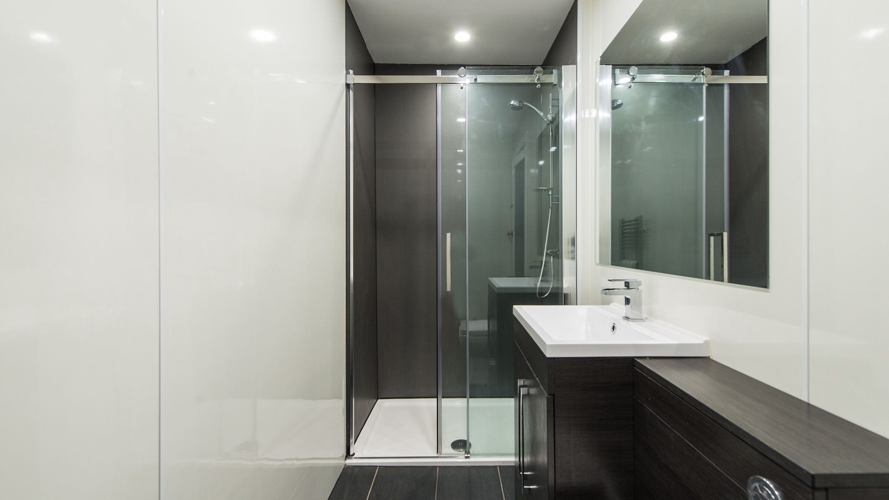 Photo of Bathroom in Tollcross