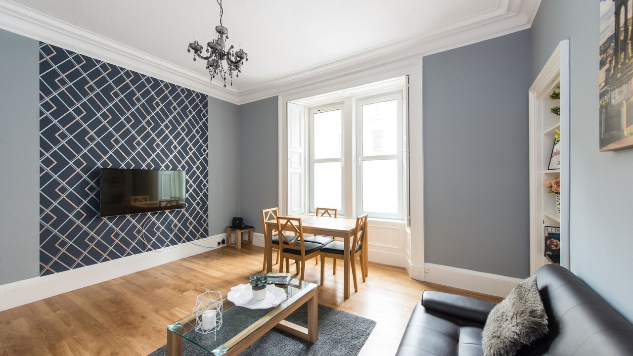 Photo of Livingroom in Tollcross