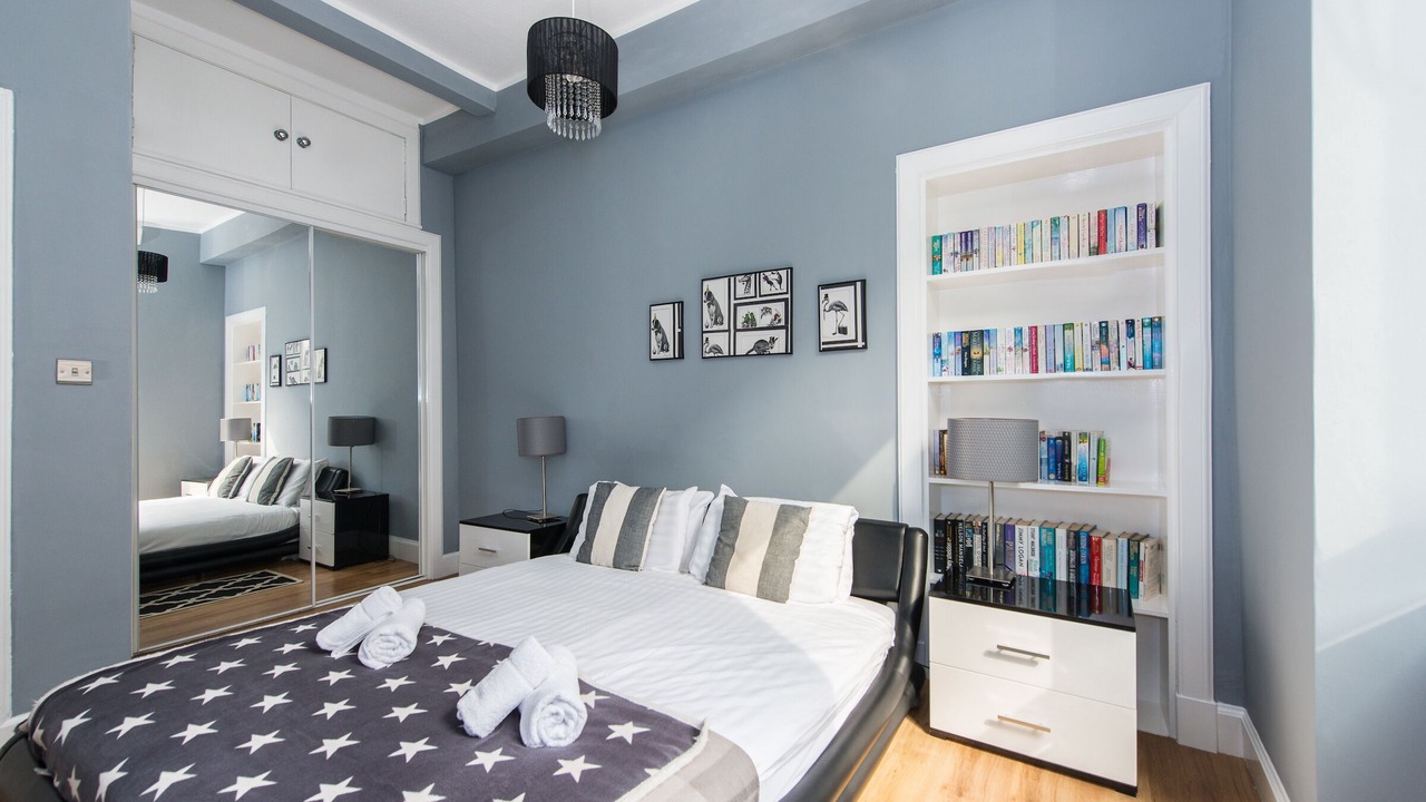 Photo of Bedroom in Tollcross