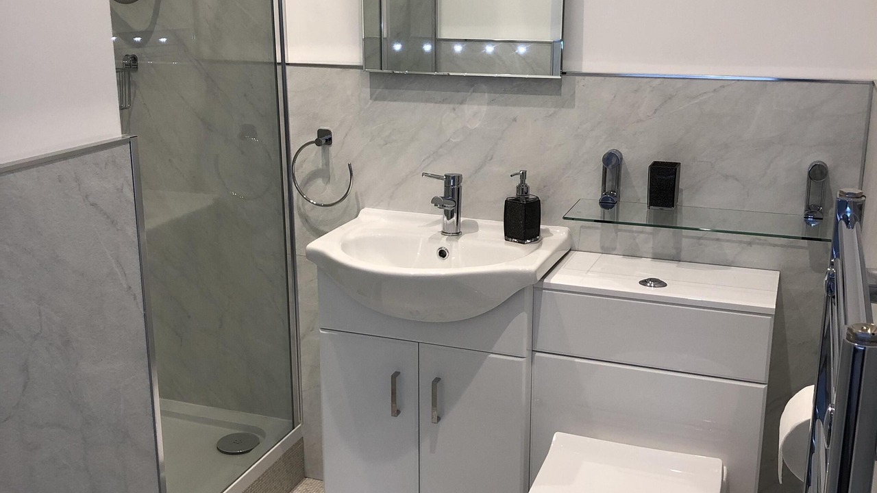 Photo of Bathroom in Roybridge