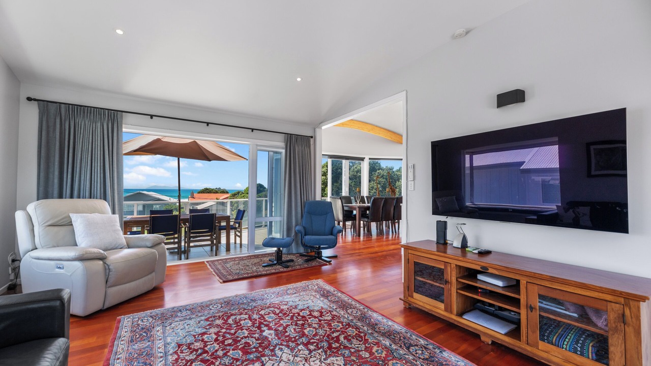 Photo of Livingroom in Waihi Beach