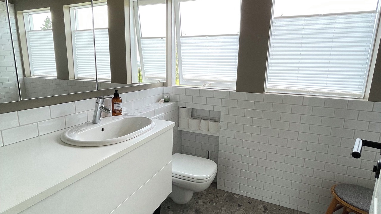 Photo of Bathroom in Laugardalur