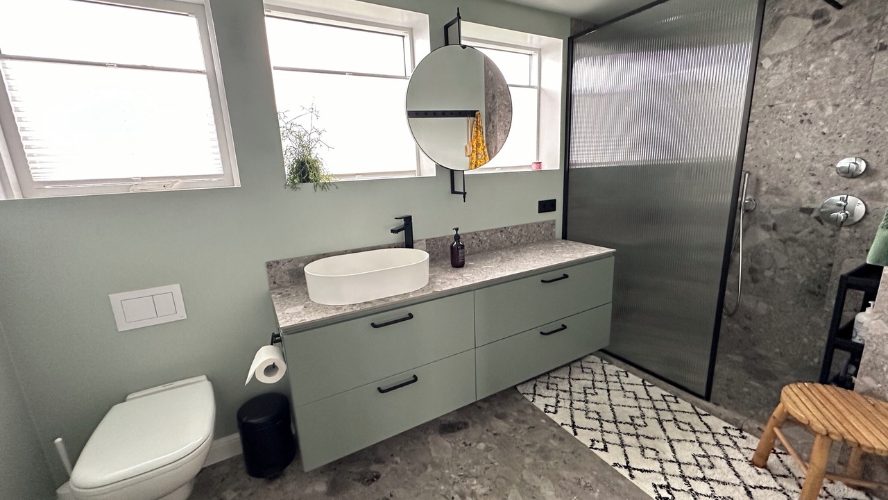 Photo of Bathroom in Laugardalur
