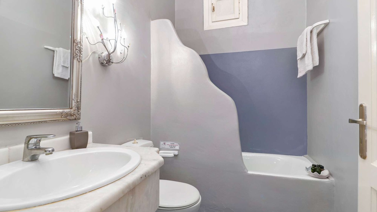Photo of Bathroom in Houlakia