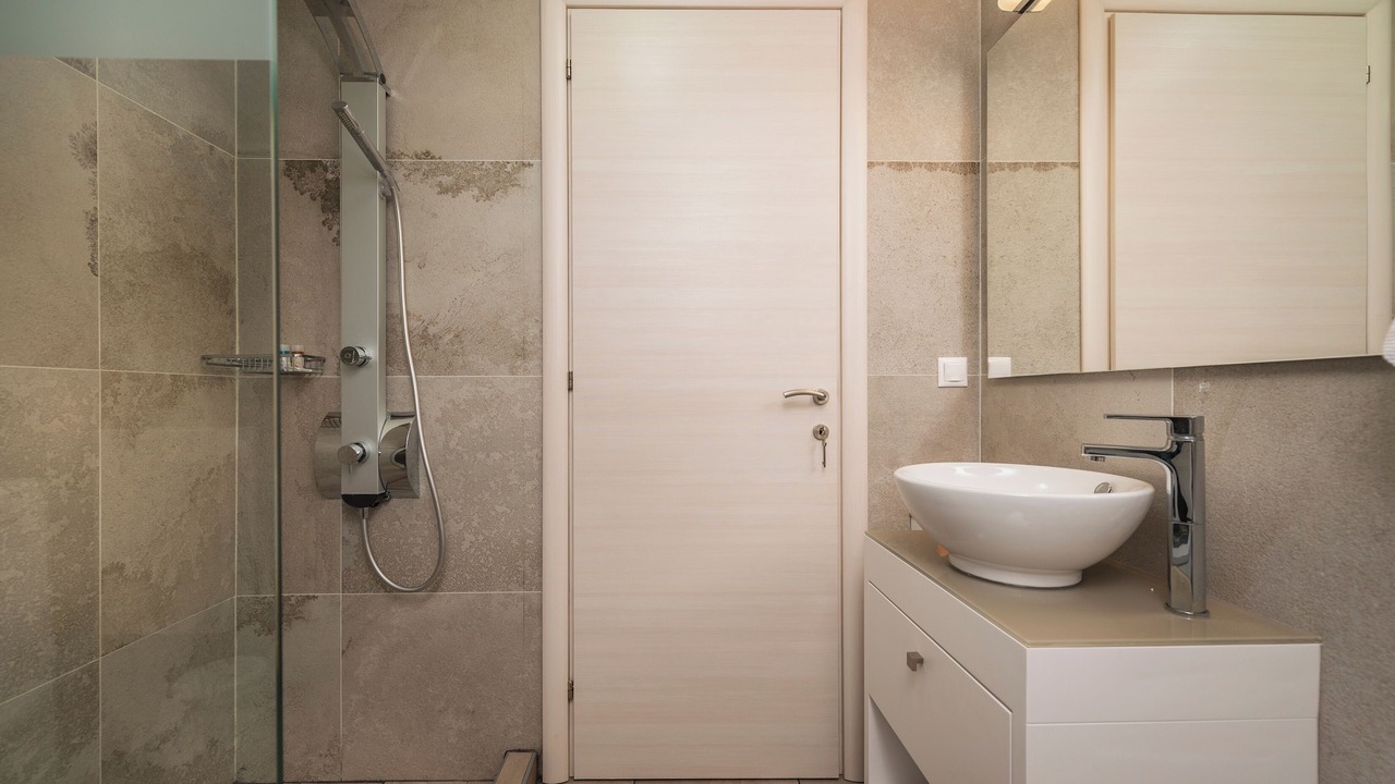 Photo of Bathroom in Gialos