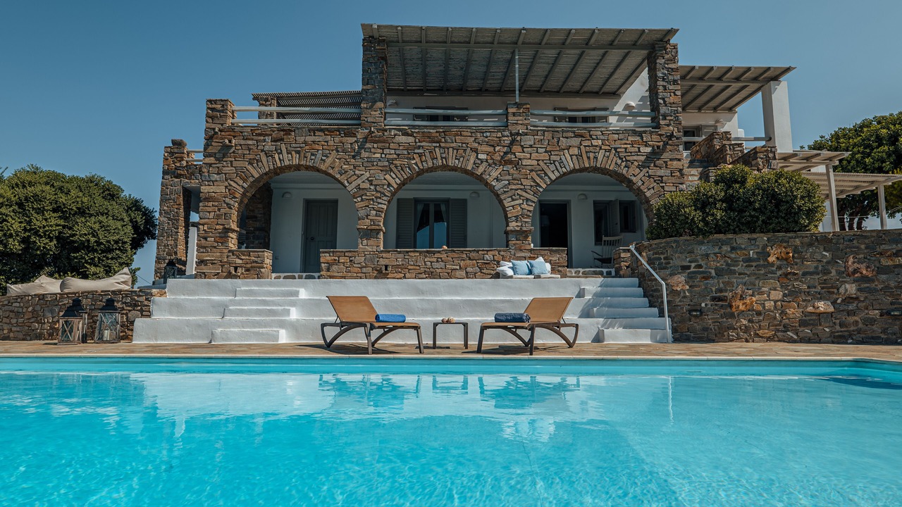 Photo of Outdoor in Parasporos