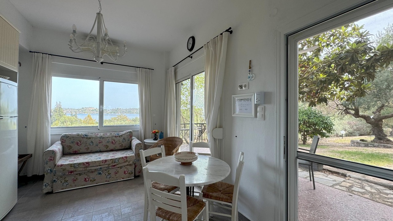 Photo of Livingroom in Sithonia