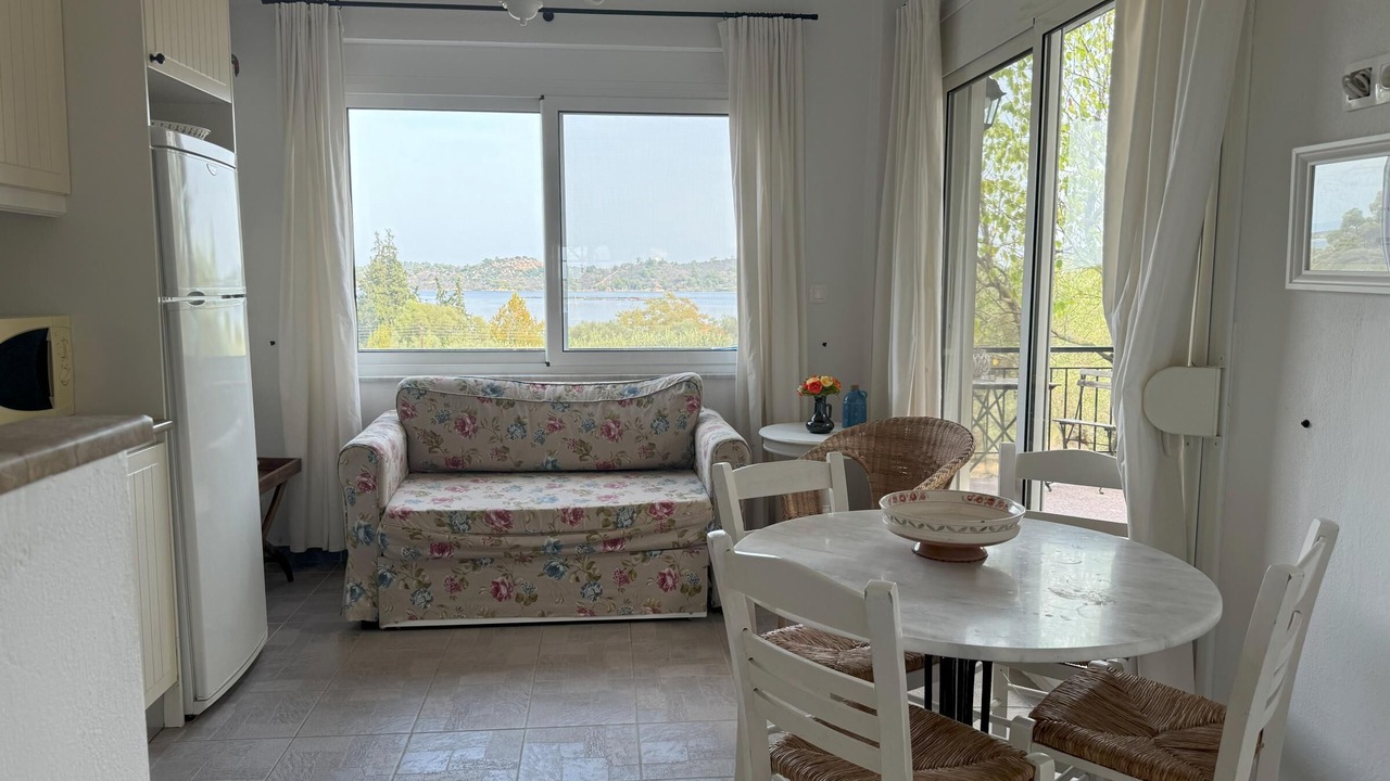 Photo of Livingroom in Sithonia