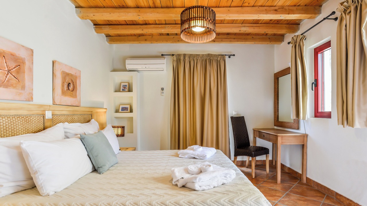 Photo of Bedroom in Varos