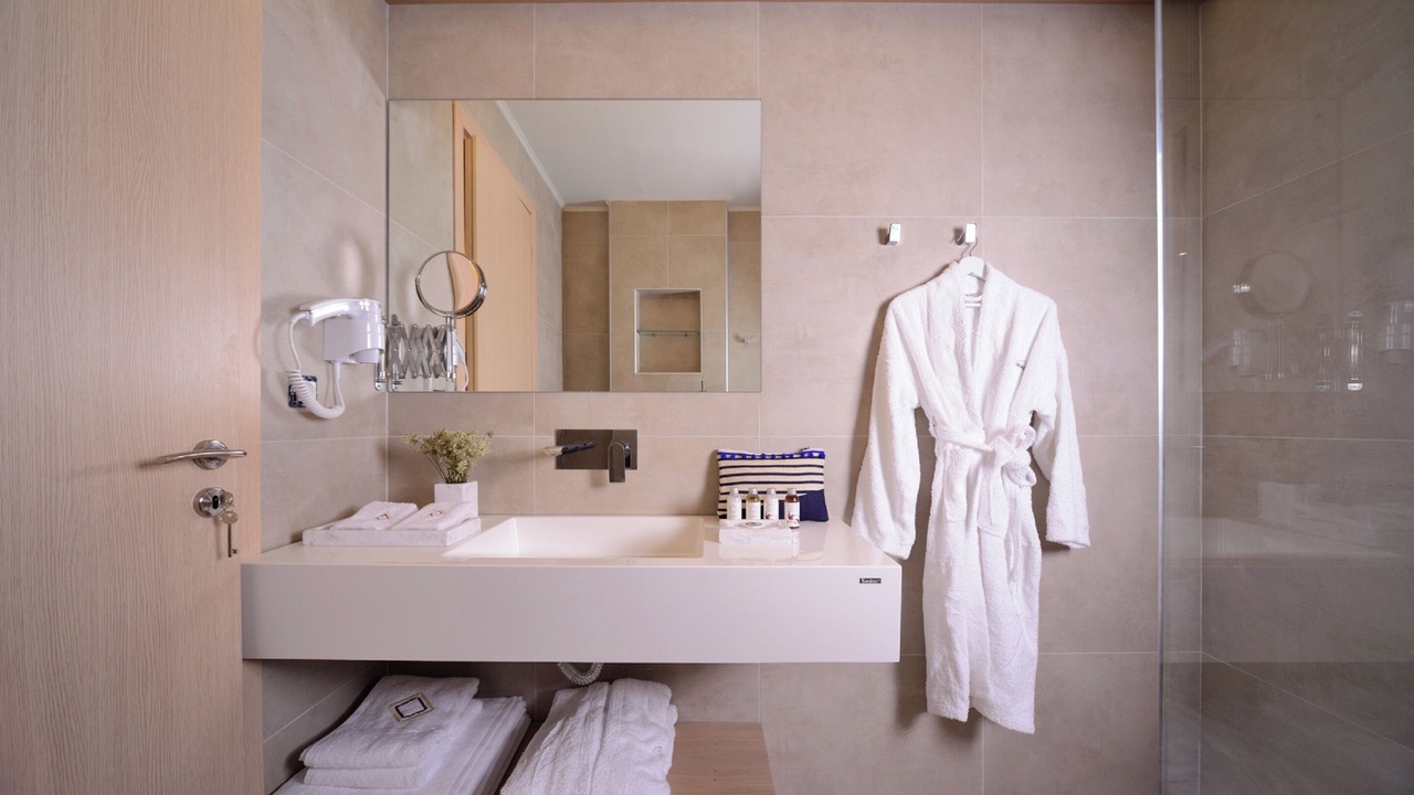 Photo of Bathroom in Varos