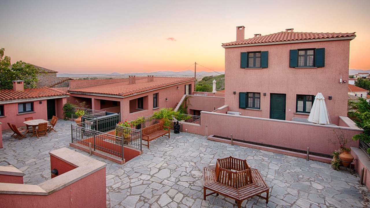 Photo of Outdoor in Varos