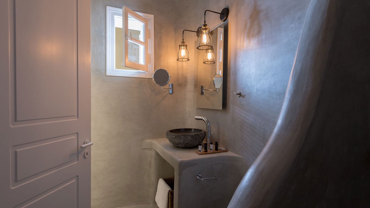 Photo of Bathroom in Elia