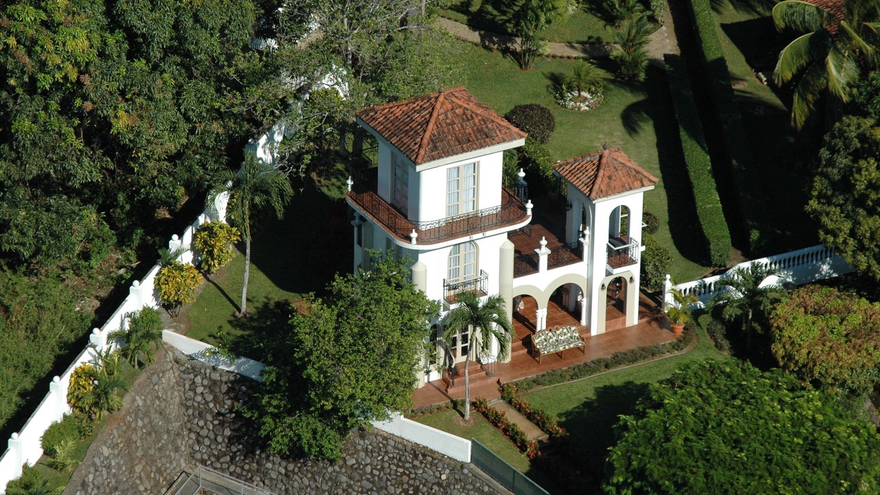 Photo of Others in Esparza