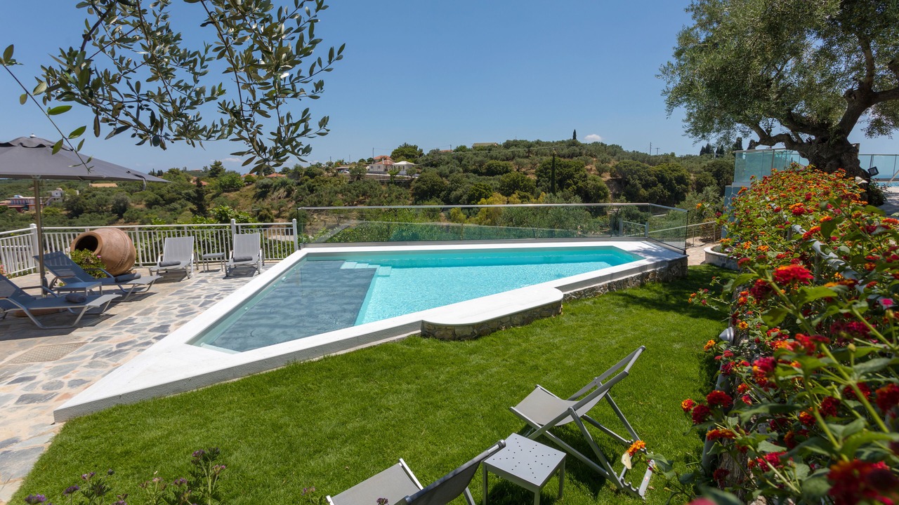Photo of Outdoor in Alonia