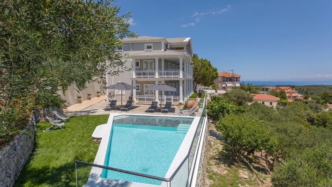 Photo of Outdoor in Alonia