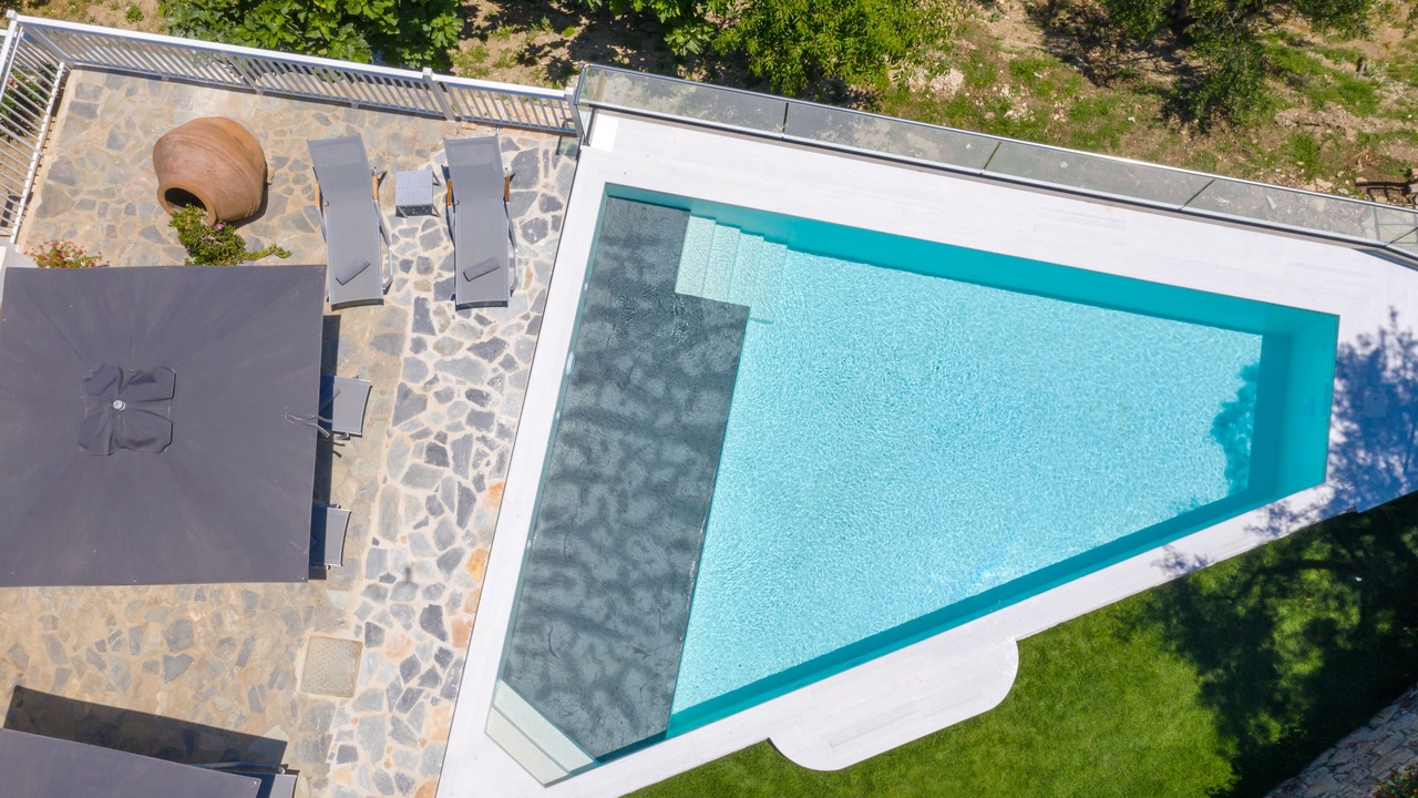 Photo of Outdoor in Alonia
