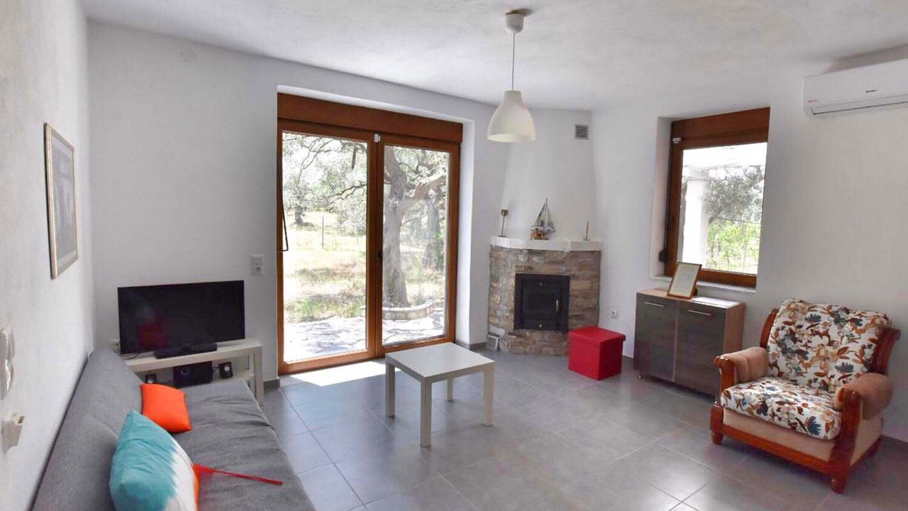 Photo of Livingroom in Megalos Prinos