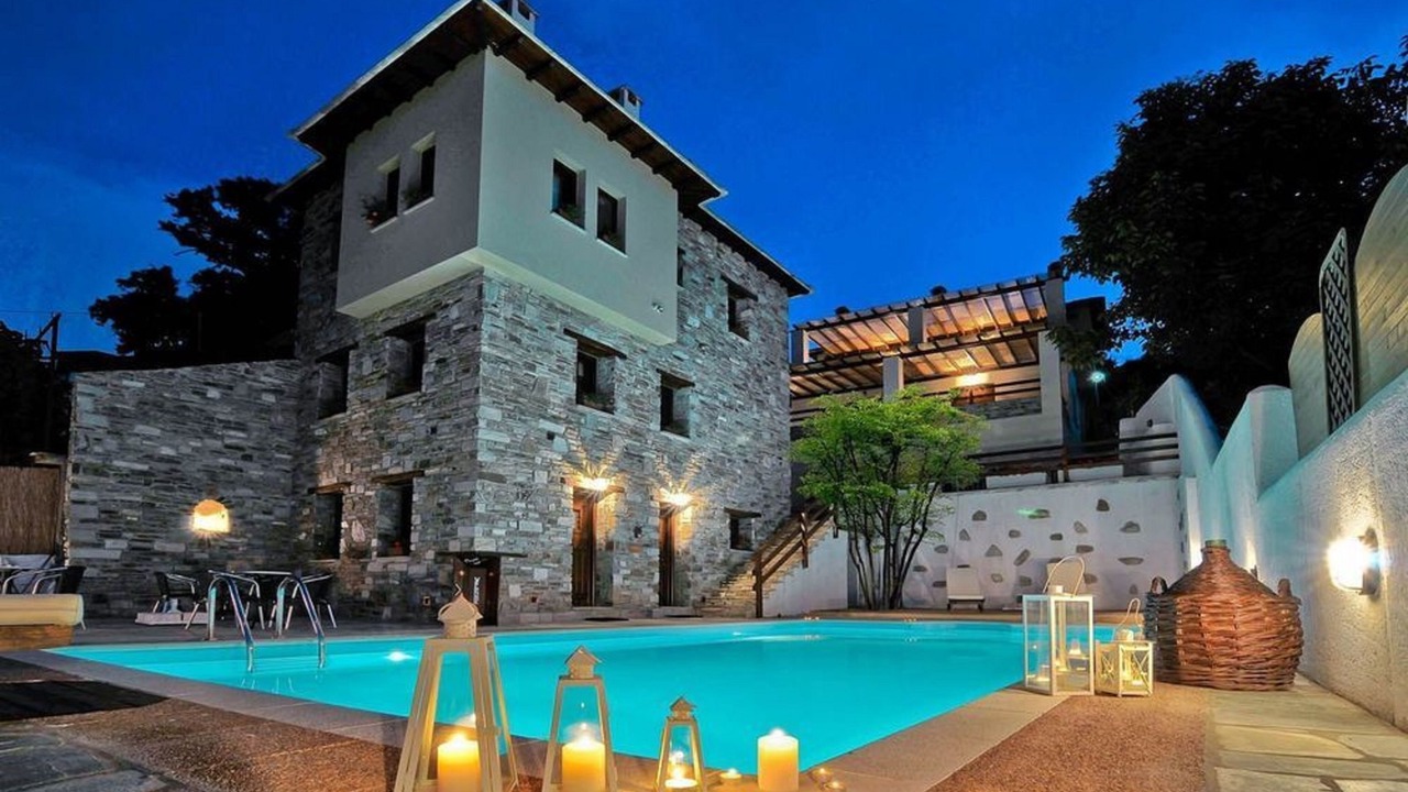 Photo of Outdoor in Lambinou