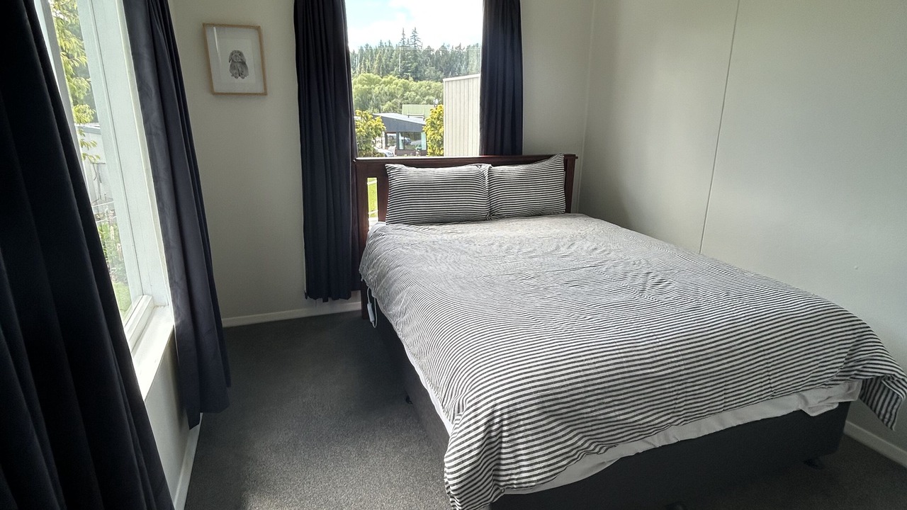 Photo of Bedroom in Naseby