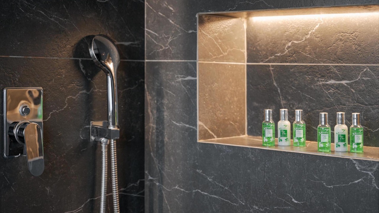 Photo of Bathroom in Makrigianni