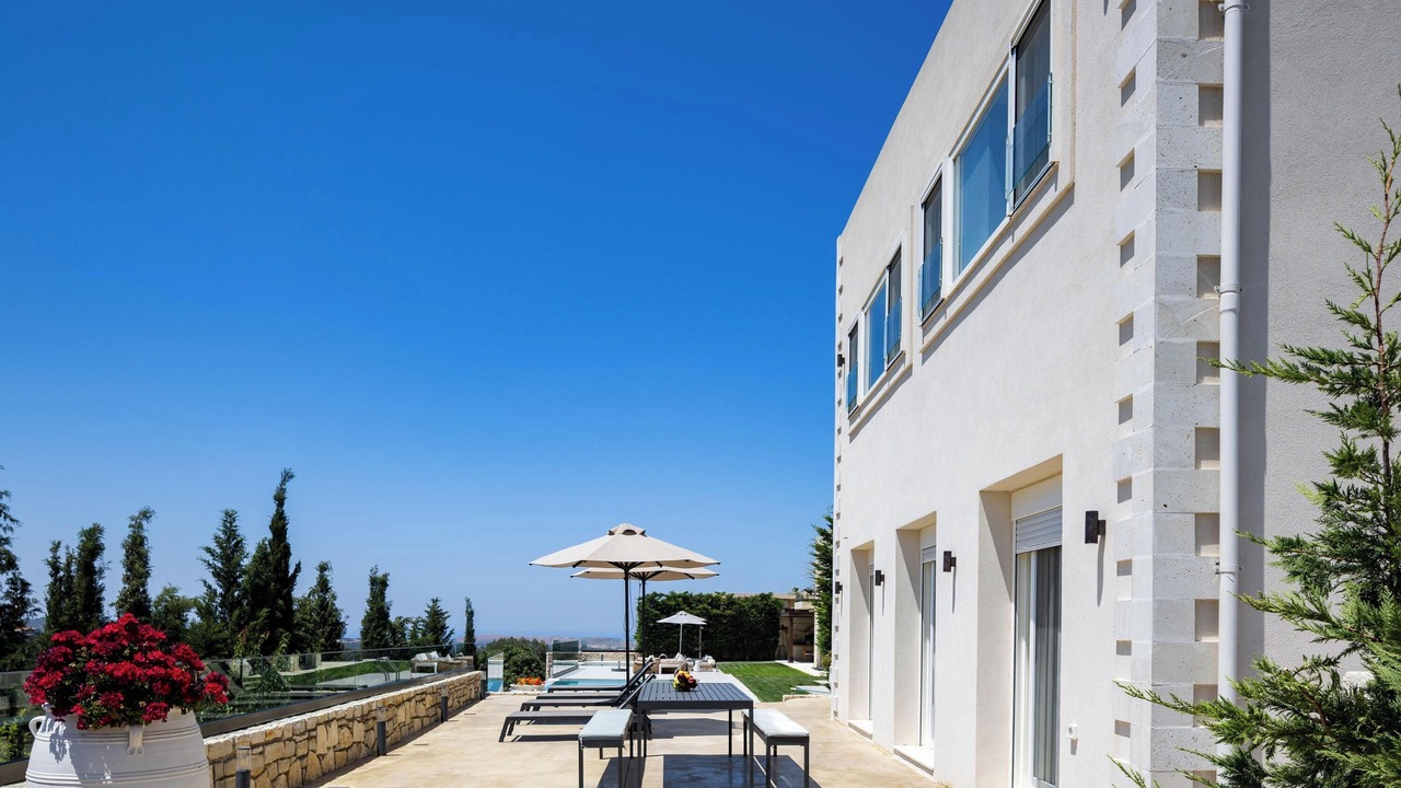 Photo of Outdoor in Margarites