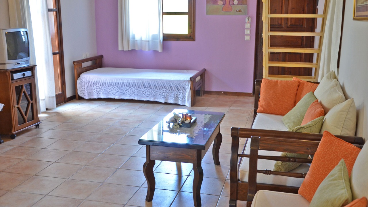 Photo of Bedroom in Pigadhakia