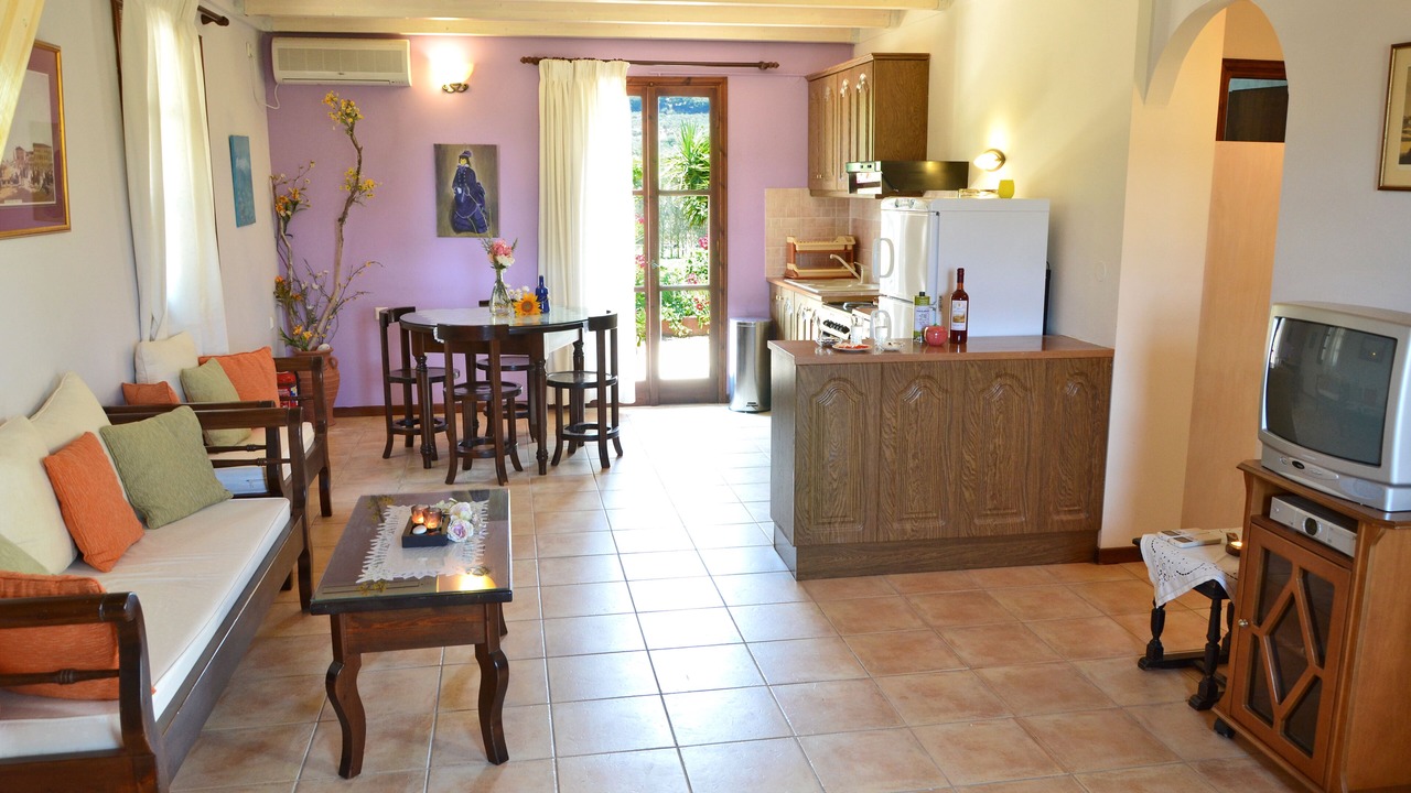 Photo of Livingroom in Pigadhakia