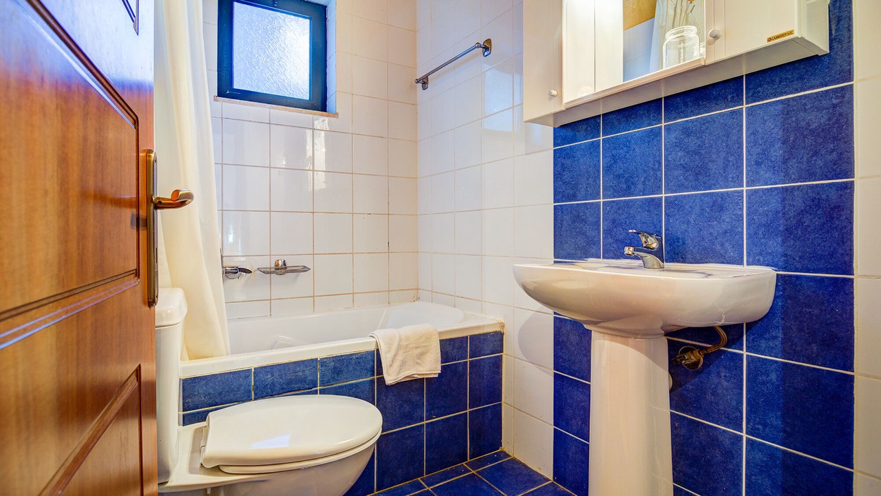 Photo of Bathroom in Pendamodi