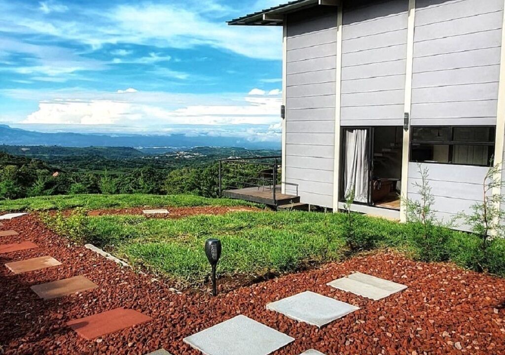 Photo of Outdoor in Roble