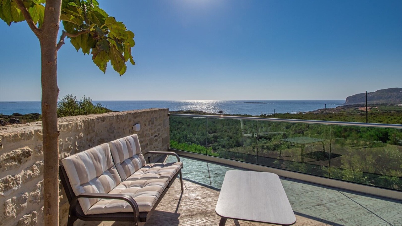 Photo of Patio Balcony in Limeniskos