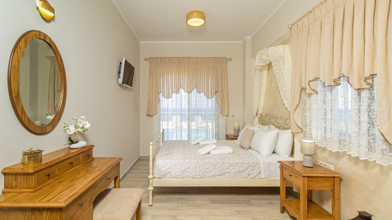 Photo of Bedroom in Limeniskos